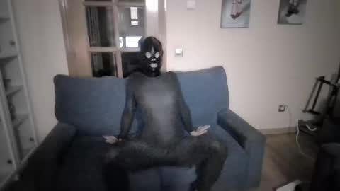 Anonimvs online show from April 15, 2026, 11:27 pm