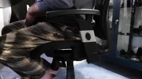 D online show from February 4, 2025, 6:17 pm