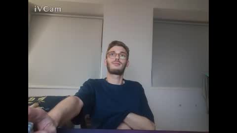 anonymousstoner58 online show from April 13, 2026, 3:23 am