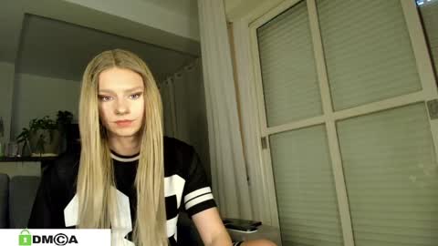 Sexy Ladybug online show from February 28, 2025, 2:09 pm