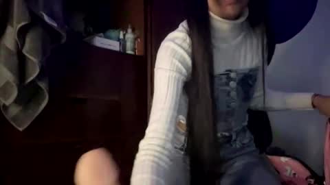 anotella_aa online show from November 28, 2025, 5:21 am