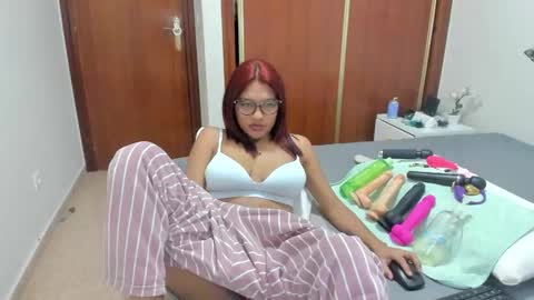 Snapshot of anthonela_hotsex chatting on January 18, 2026, 4:33 pm anthonela_hotsex online show from January 18, 2026, 4:33 pm