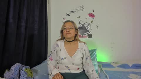 anthonela_mature_ online show from March 11, 2025, 1:05 am