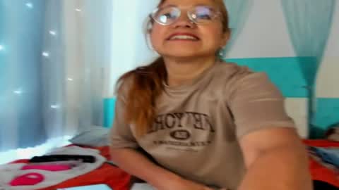 anthonela_mature_ online show from April 25, 2026, 5:32 pm