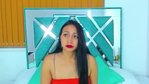 Antonella online show from December 4, 2025, 7:00 pm