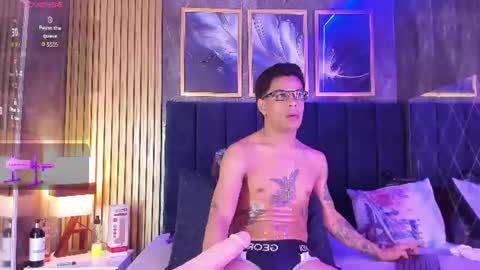 Snapshot of anthony_hotxx chatting on June 29, 2026, 1:44 pm Anthonyy online show from June 29, 2026, 1:44 pm