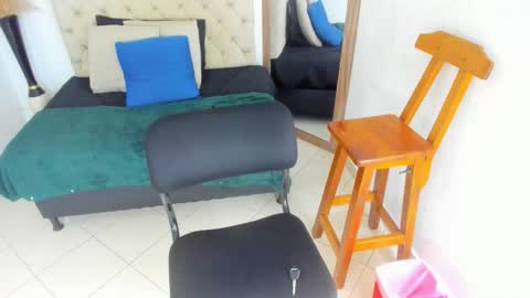       online show from November 20, 2025, 1:17 am