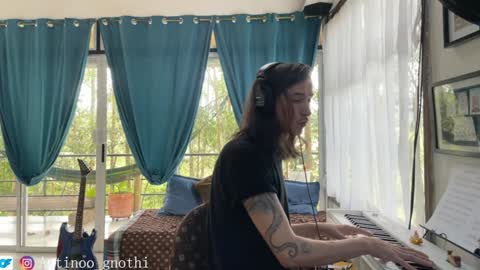 Antinoo Gnothi online show from December 1, 2024, 7:36 pm