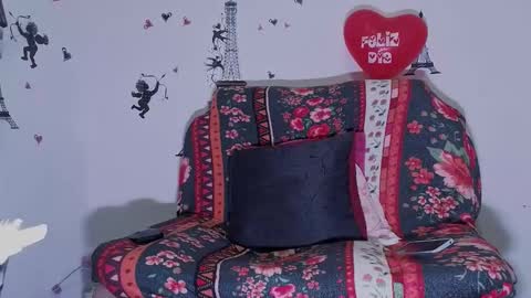 Antonella online show from March 15, 2026, 1:06 pm