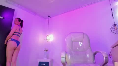 Antonella online show from February 9, 2025, 3:12 pm