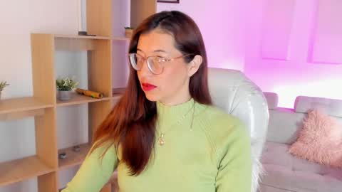 Antonella online show from September 28, 2025, 12:10 pm