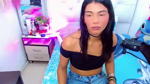 antonela_xx3 online show from March 4, 2025, 12:39 am