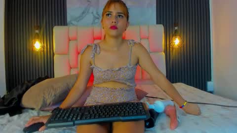 Antonella online show from March 5, 2026, 8:27 pm