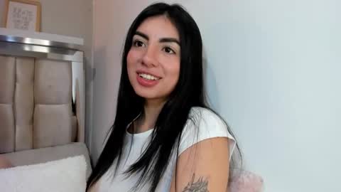 Antonella online show from February 24, 2025, 1:42 pm