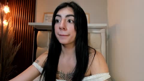 Antonella online show from February 26, 2025, 1:43 am