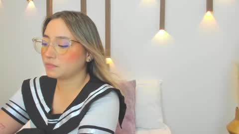 A N T O N E L L A  online show from February 13, 2025, 12:00 pm