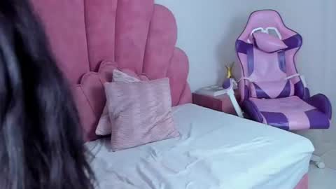 Snapshot of antonella_foxxxx chatting on June 23, 2026, 1:36 am antonella_foxxxx online show from June 23, 2026, 1:36 am