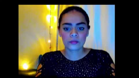 Antonella online show from January 12, 2026, 7:57 am