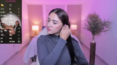  Antonella Grayy  online show from December 5, 2025, 10:57 am