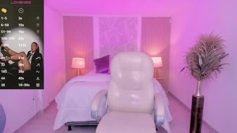  Antonella Grayy  online show from April 10, 2026, 11:04 am