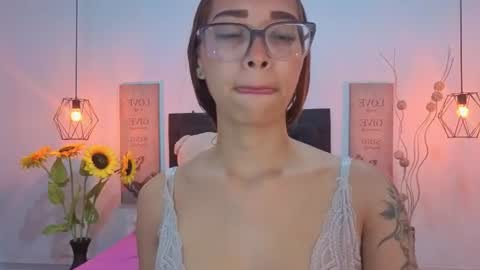 Antonella online show from June 9, 2026, 12:17 pm