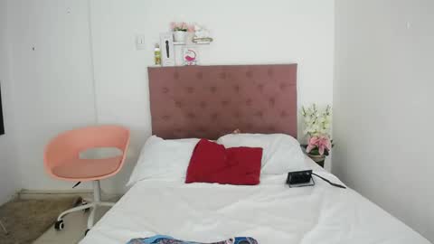 antonella online show from January 9, 2025, 2:22 am