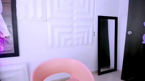 antonella online show from January 28, 2025, 3:25 am