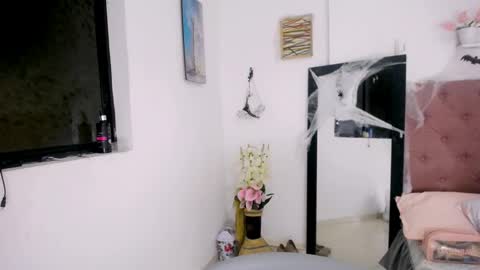 antonella online show from October 16, 2025, 1:17 am