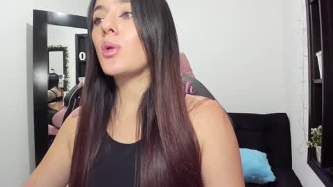 antonella  online show from January 27, 2025, 1:52 pm