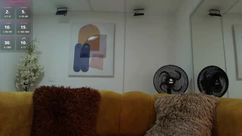 Antonella.  online show from May 25, 2026, 12:33 pm