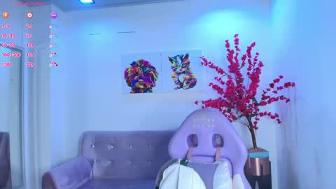 Antonella  online show from April 21, 2026, 3:24 am