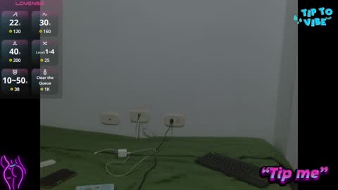 AntonellaAndNoah online show from February 8, 2025, 1:32 am