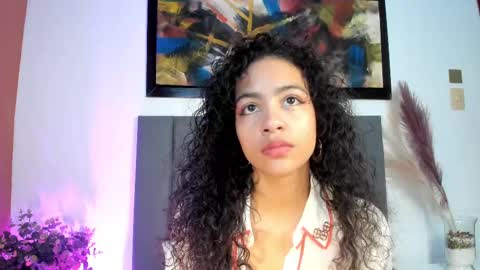 AntonellaHall  online show from September 29, 2025, 11:59 am