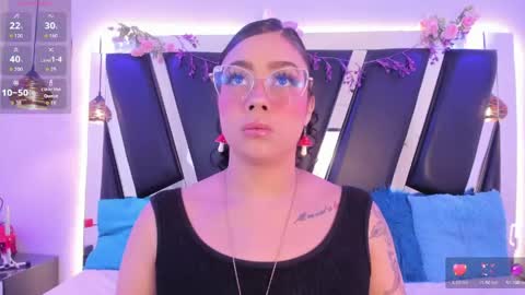 A N T O N E L L E  online show from April 21, 2026, 11:16 am