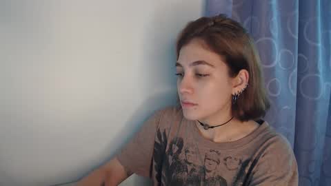 antonia0824 online show from February 13, 2026, 4:08 am