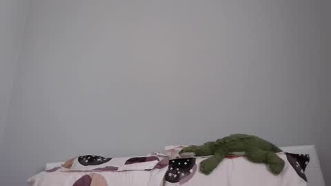 Antonia online show from March 12, 2025, 11:42 am