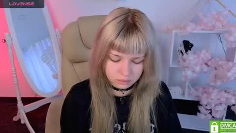 antonia_ferrero online show from September 15, 2025, 6:13 am