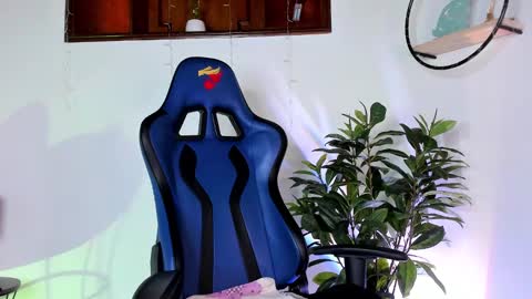 Antonia online show from January 18, 2025, 11:44 pm