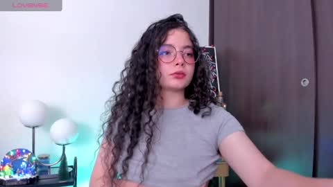 Antonia online show from December 4, 2024, 3:37 am