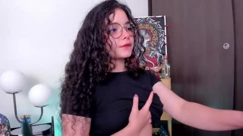 Antonia online show from December 7, 2024, 3:25 am