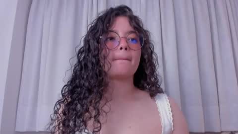 Antonia online show from March 2, 2025, 4:07 am