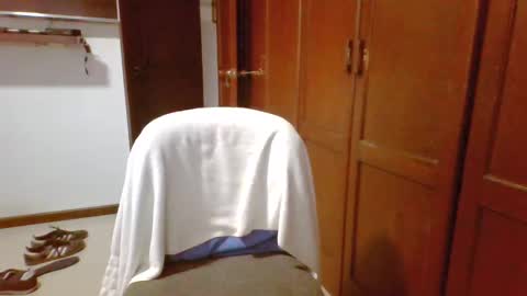 antonio_ricci online show from February 7, 2025, 7:18 am