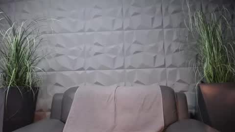 HI My name is Antonio online show from February 11, 2025, 11:12 pm