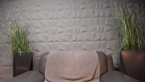 HI My name is Antonio online show from March 4, 2025, 11:11 pm