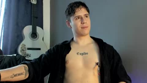 antonnello_ online show from October 29, 2025, 1:57 pm