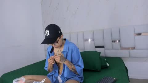 antony_d_ossa online show from May 5, 2026, 7:44 pm