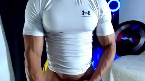 Instagram miguelangel1802  online show from October 24, 2025, 6:10 am