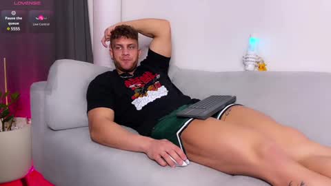 Snapshot of antray_misti chatting on February 27, 2025, 2:43 pm Adam 24 online show from February 27, 2025, 2:43 pm