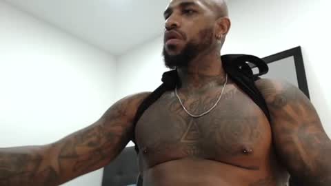 Snapshot of antwanblack11 chatting on December 31, 2024, 2:40 am antwanblack11 online show from December 31, 2024, 2:40 am