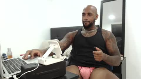 Snapshot of antwanblack11 chatting on March 3, 2025, 2:04 pm antwanblack11 online show from March 3, 2025, 2:04 pm